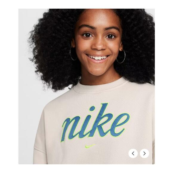 Nike Sportswear Club Fleece Girl's Boxy Crewneck Sweatshirt Size Small Sporty - Picture 8 of 12